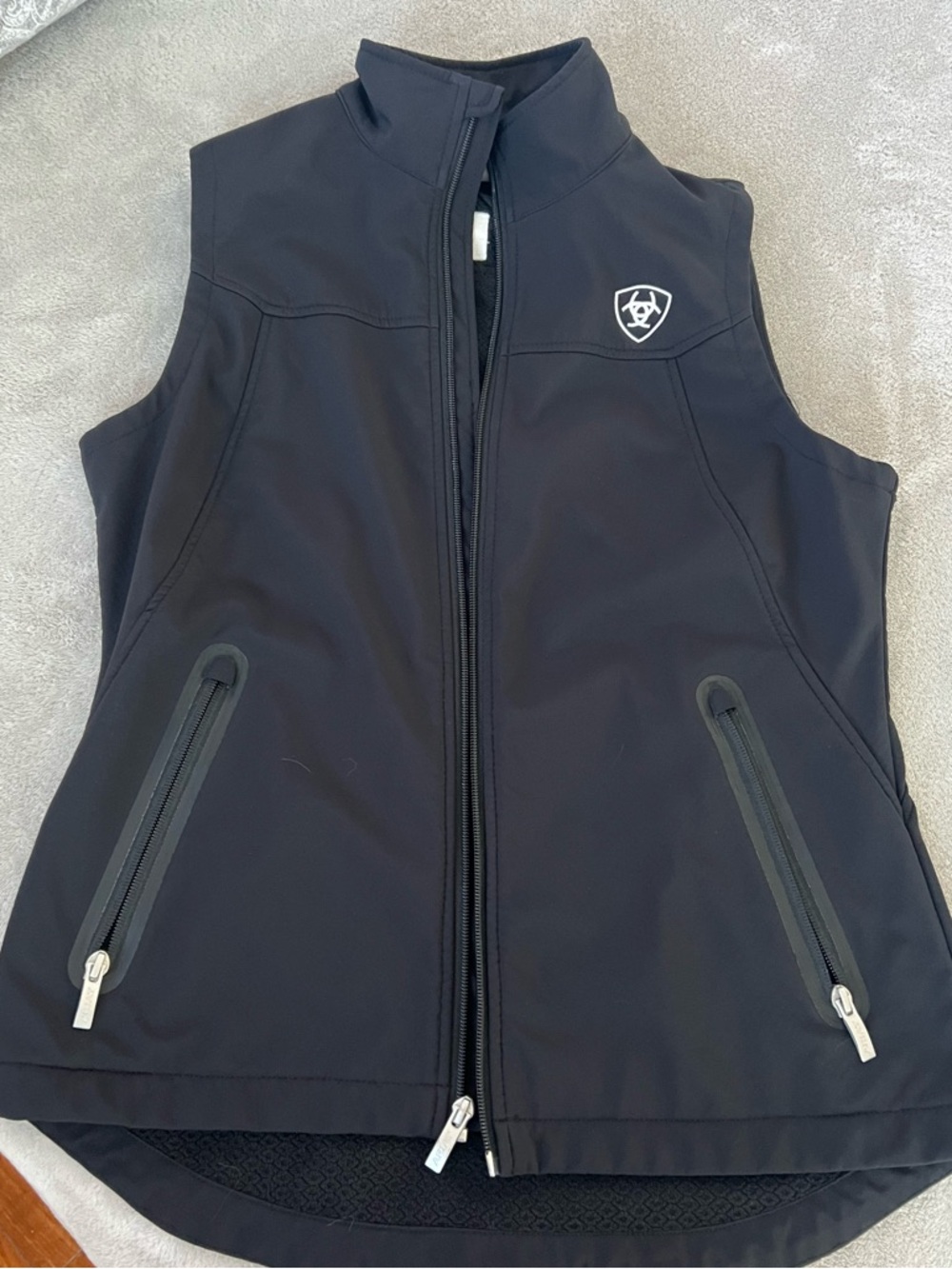 Ariat Black Women's Performance Softshell Vest with Contrasting Logo